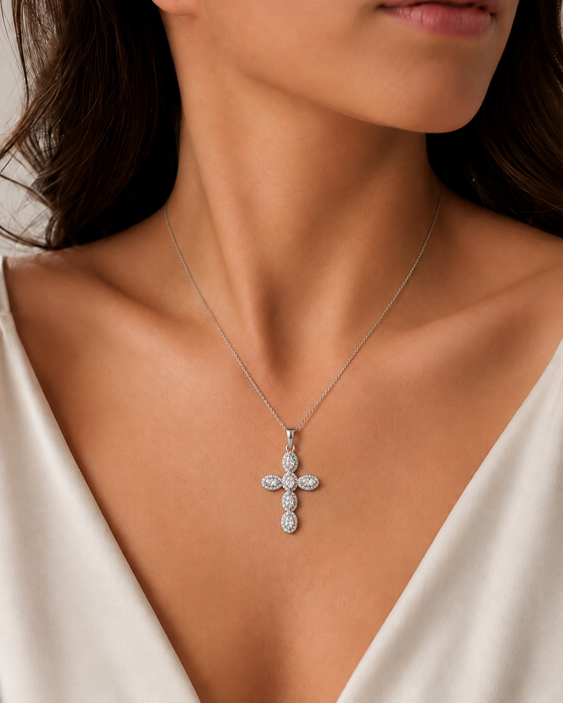 LUXE SILVER — Collana Croce Argento in Acciaio Inossidabile con Cristalli Marquise